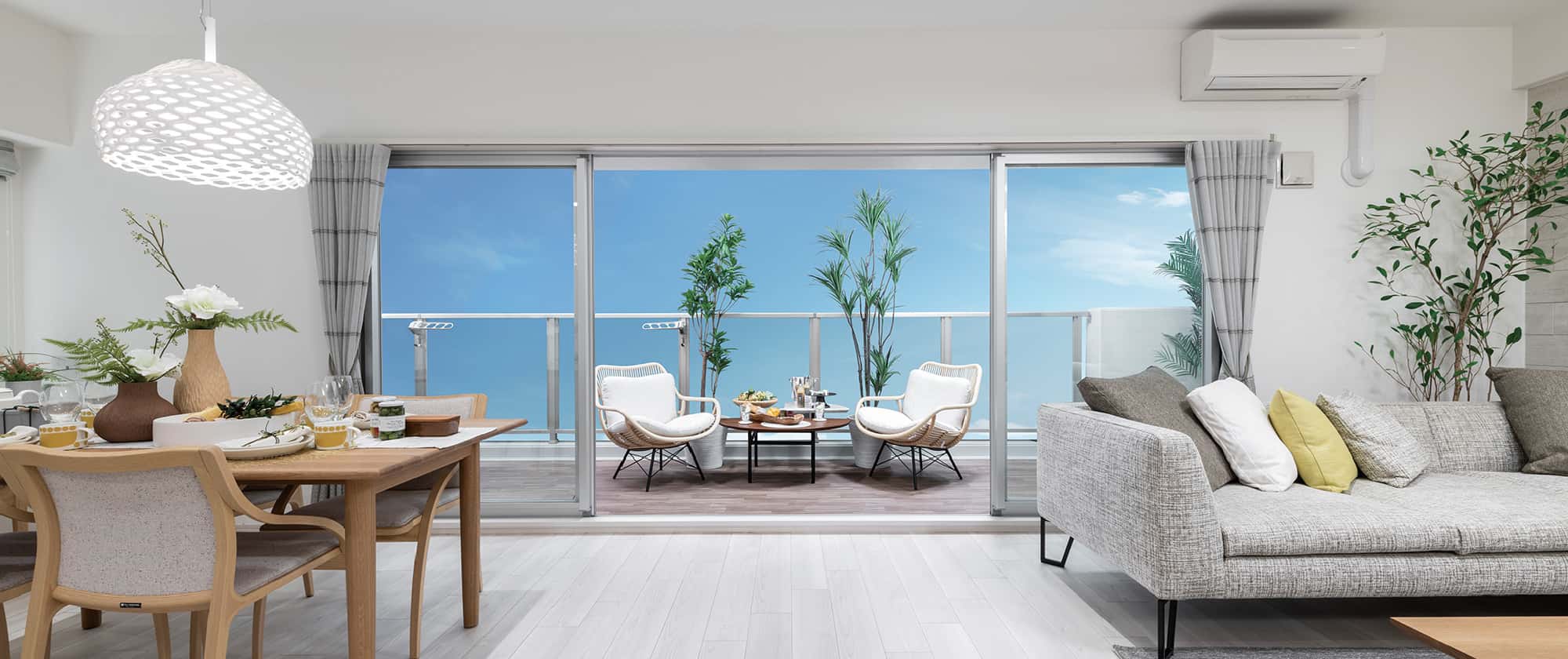 オープンサッシ